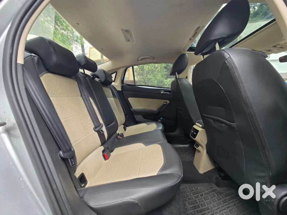 Skoda Slavia Style 1.0l Tsi At, 2022, Petrol