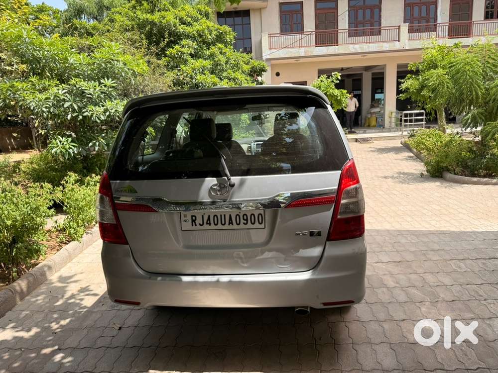 Toyota Innova Diesel 2014