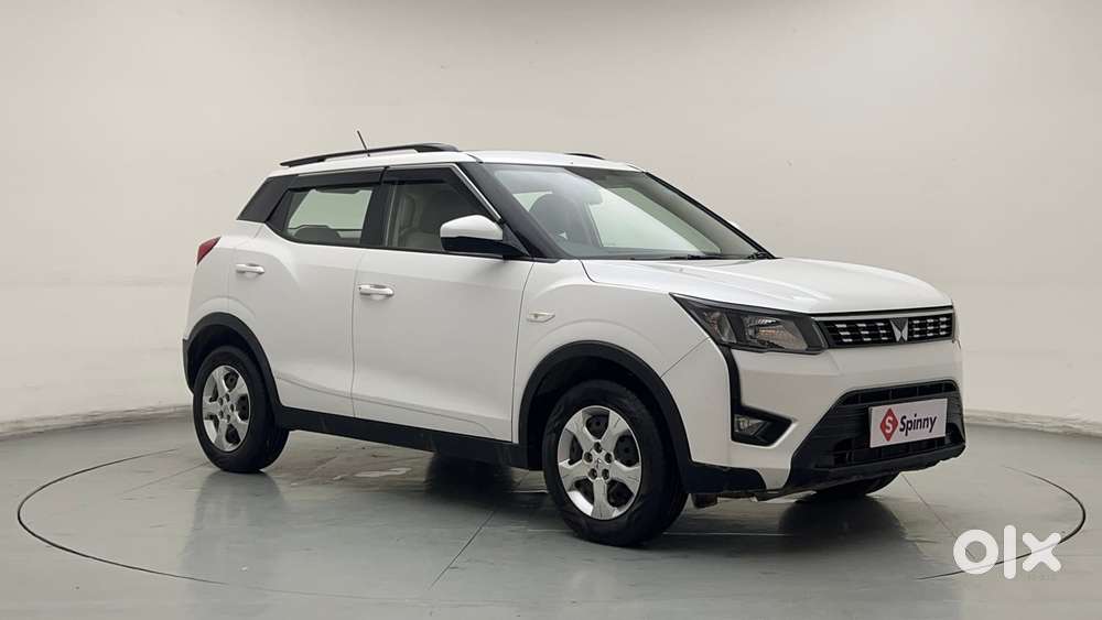 Mahindra Xuv300 W6, 2023, Petrol