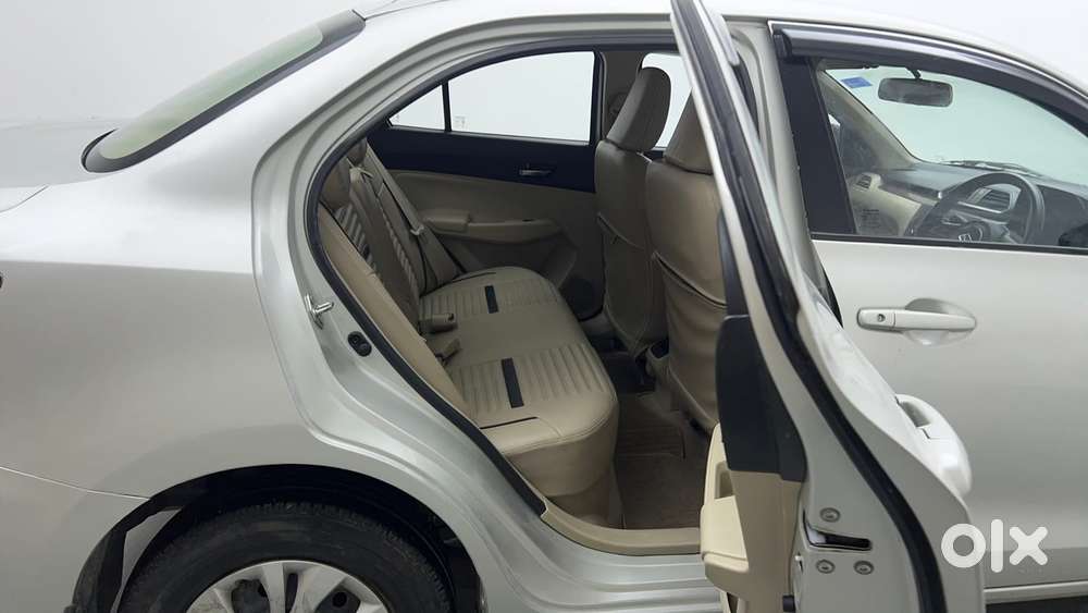 Maruti Suzuki Dzire 1.2 Vxi Amt, 2017, Petrol