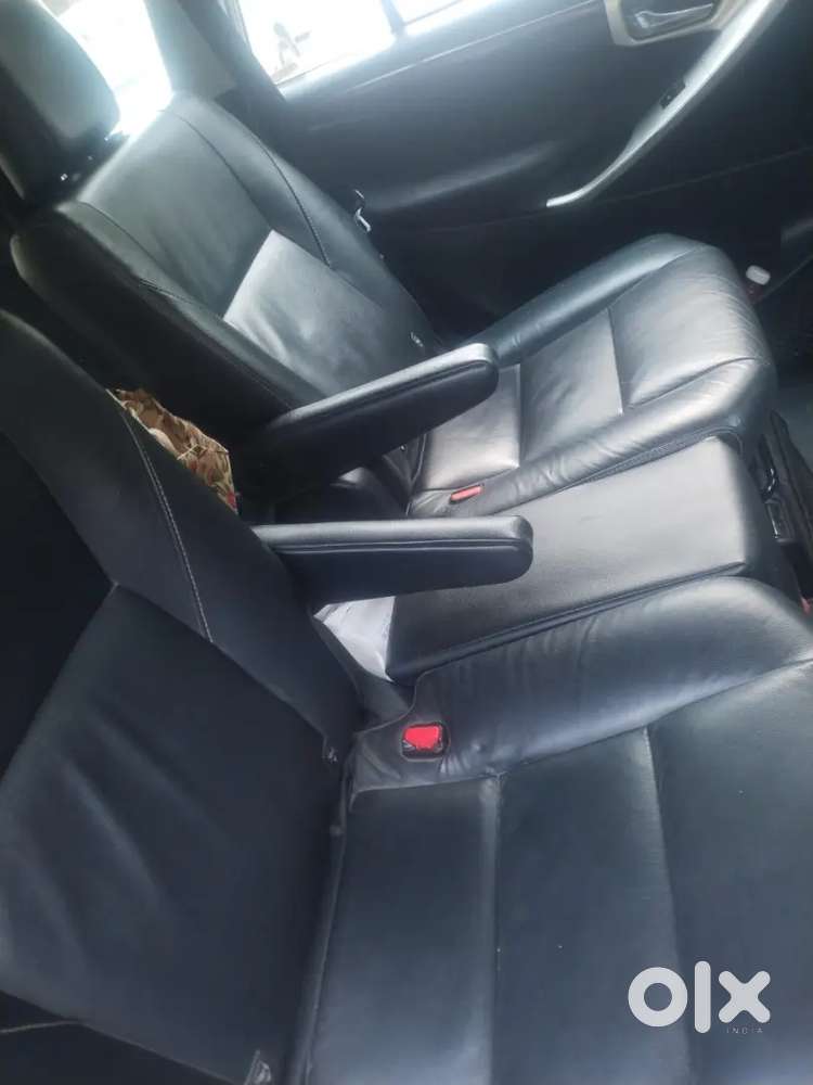 Toyota Innova Crysta (2.4 Z , Less Used)