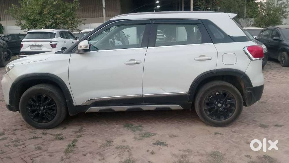 Maruti Suzuki Brezza 1.5 Zxi Smart Hybrid, 2020, Petrol