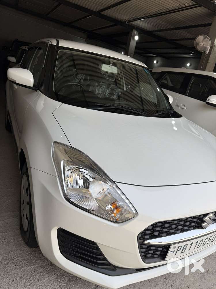 Maruti Suzuki Swift Vxi Optional, 2024, Petrol