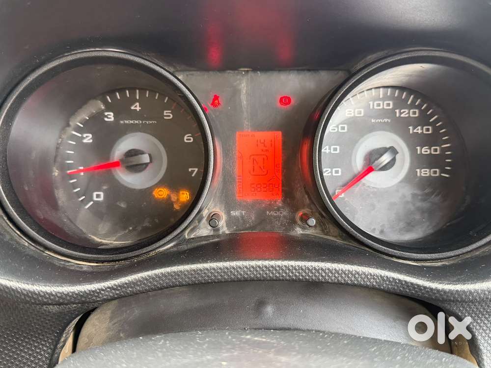 Mahindra Tuv 300 T6, 2017, Diesel