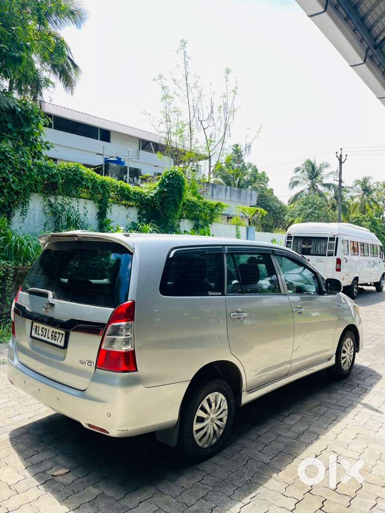 Toyota Innova Diesel 2012