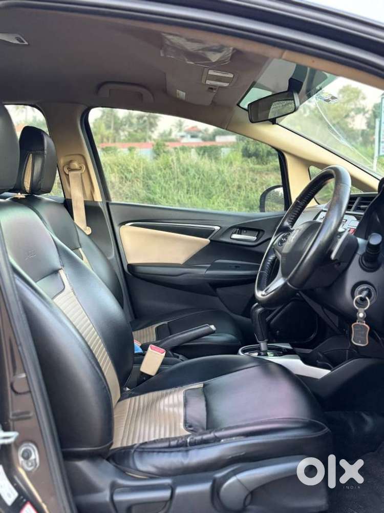 Honda Jazz V Cvt, 2016, Petrol