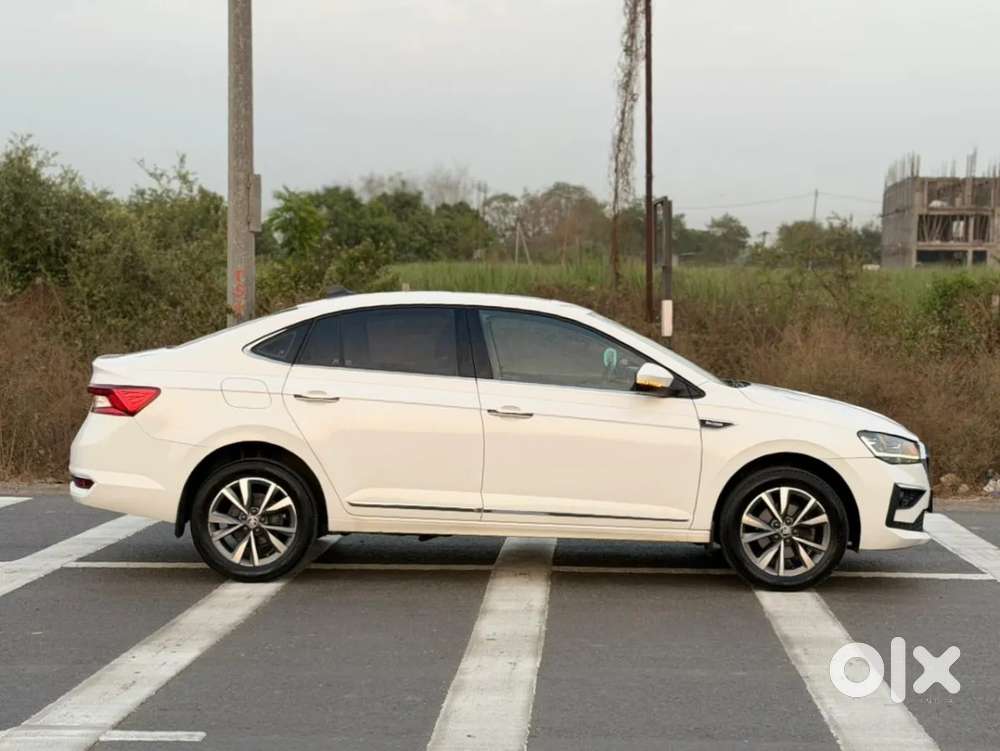 Skoda Slavia Style 1.0l Tsi At, 2023, Petrol