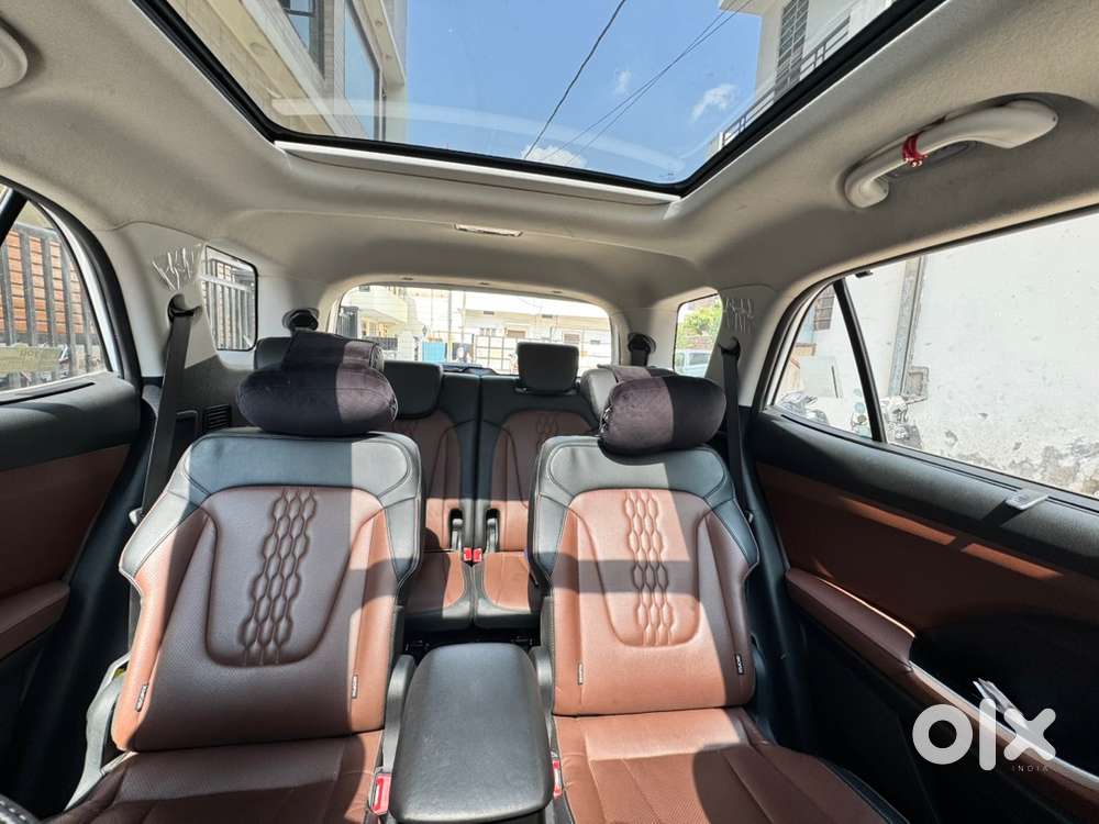 Hyundai Alcazar Petrol 2021 Top Model