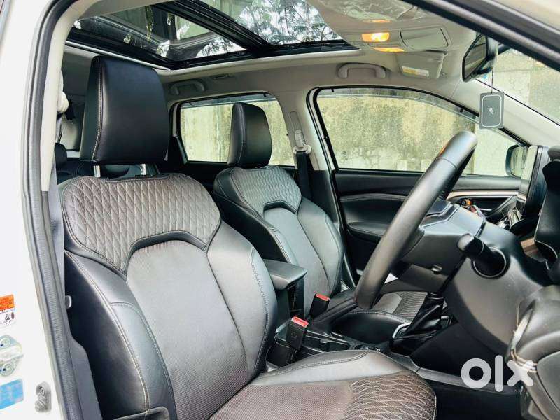 Maruti Suzuki Grand Vitara 1.5 Alpha Plus Intelligent Hybrid Ecvt, 2..