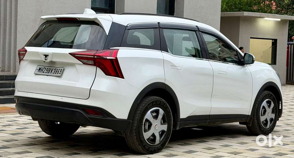 Mahindra Xuv700 2.2 Mx Diesel Mt 5 Str, 2022, Diesel