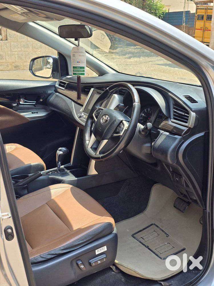 Toyota Innova Crysta 2.8 Zx At 7 Seater, 2018, Diesel