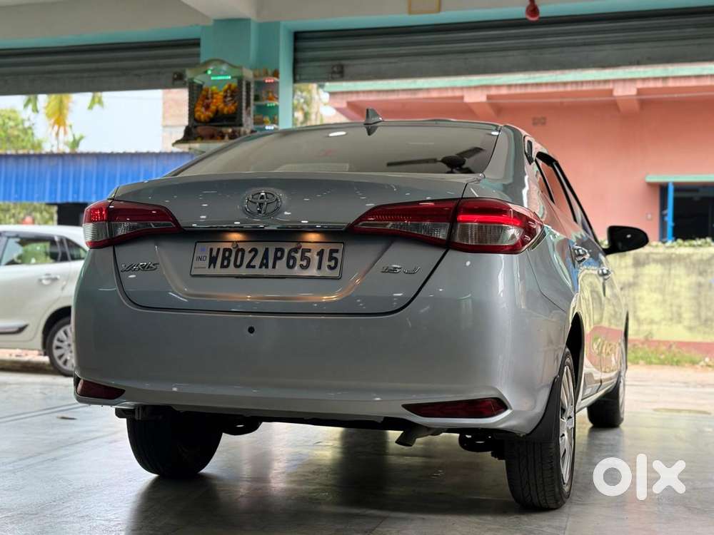 Toyota Yaris J Cvt, 2019, Petrol