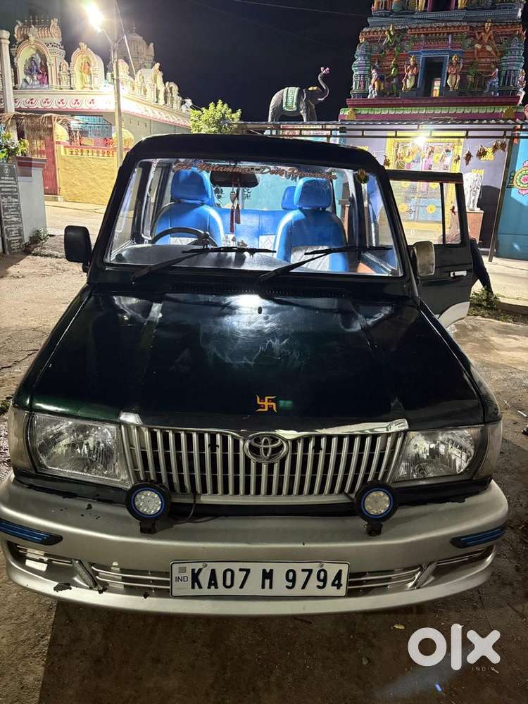 Toyota Qualis 2002 Diesel 18000 Km Driven