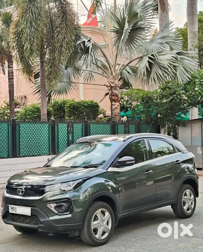 Tata Nexon 1.2 Revotron Xm (s), 2022, Petrol
