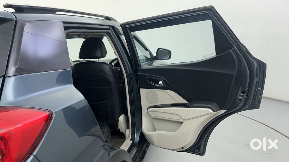 Mahindra Xuv300 W8 Option Diesel, 2022, Diesel