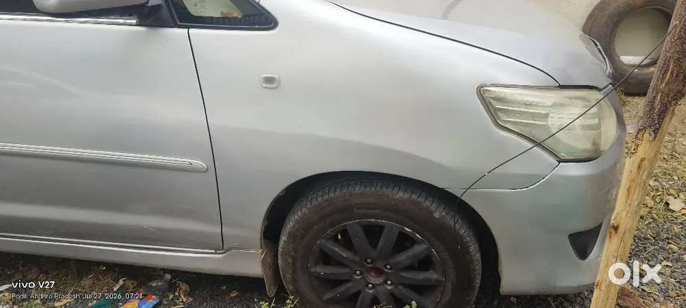 Toyota Innova 2012 Diesel 290000 Km Driven