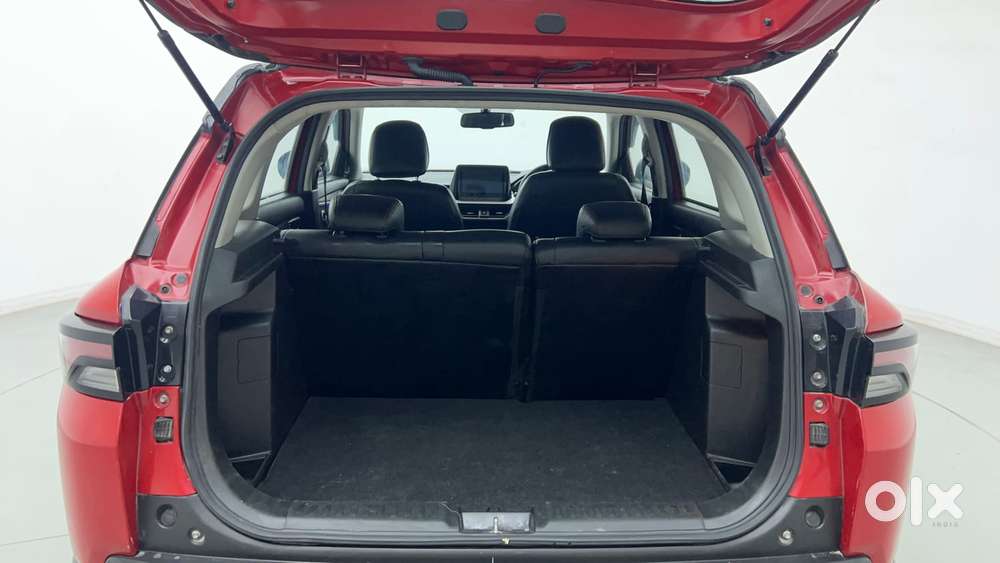 Maruti Suzuki Vitara Brezza 1.5 Zxi Plus At Dual Tone, 2022, Petrol