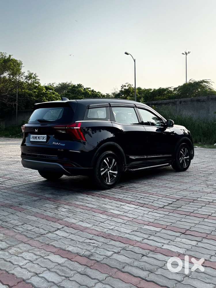 Mahindra Xuv700 2.0 Ax 5 Petrol Mt Str, 2023, Petrol