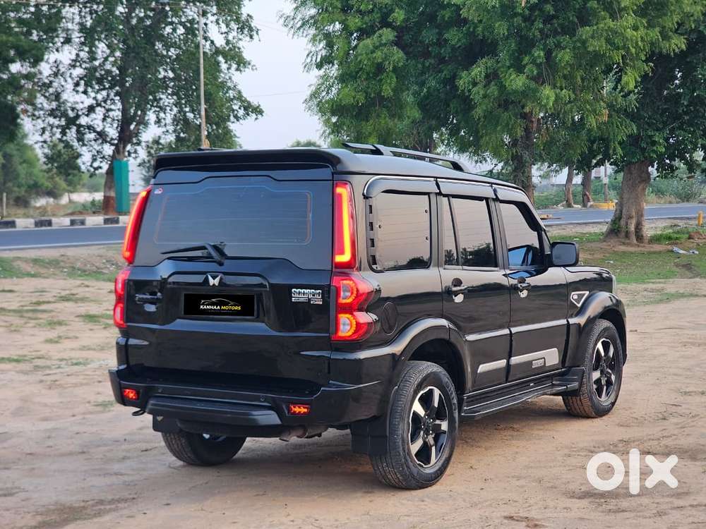 Mahindra Scorpio Classic 2.2 S 11 Mt 7 Str, 2024, Diesel