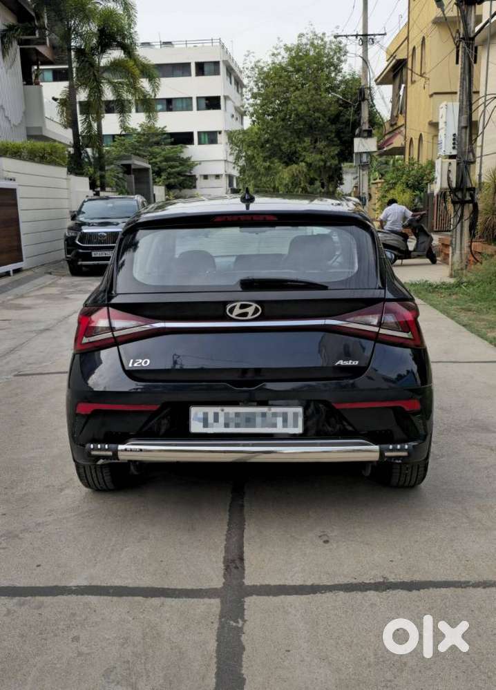Hyundai New I20 1.2 Asta (o) Mt, 2023, Petrol