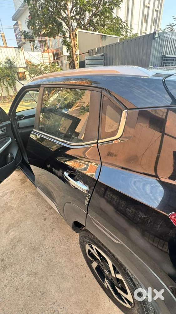 Nissan Magnite 2021 Top End Cvt Black 60k Km