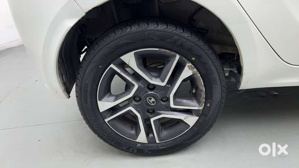 Tata Tiago Xza Plus, 2023, Petrol