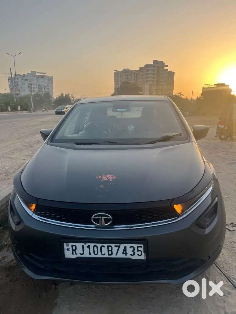 Tata Altroz 1.2 Plus 2023 Manual