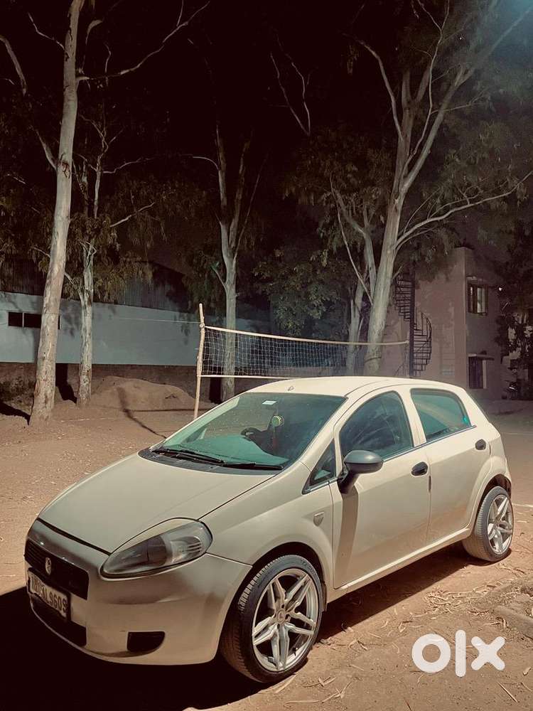 Fiat Grande Punto 2014 Diesel 90000 Km Driven