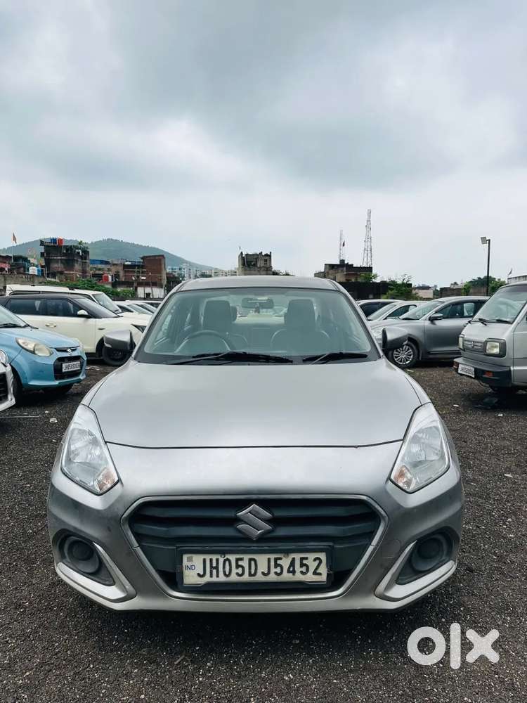 Maruti Suzuki Dzire 1.2 Vxi, 2023, Petrol