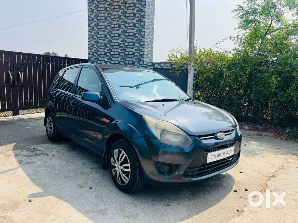 Ford Figo 2010-2012 Petrol Titanium, 2010, Lpg