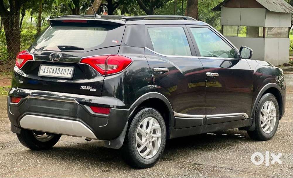 Mahindra Xuv300 W8, 2021, Petrol