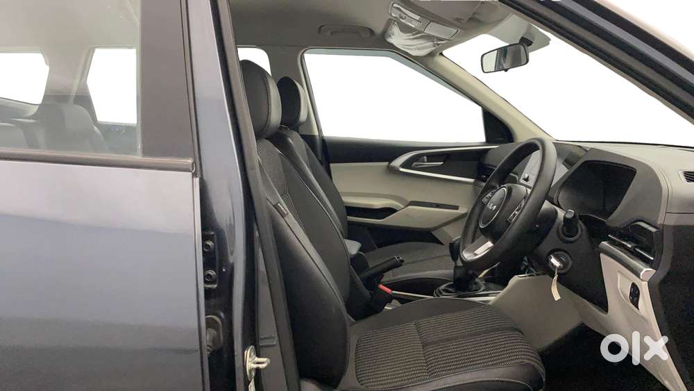 Kia Carens 1.4 Prestige 7 Str, 2024, Petrol
