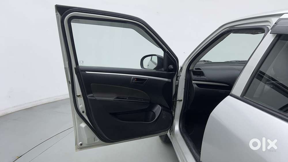 Maruti Suzuki Swift 1.2 Lxi (o), 2017, Petrol
