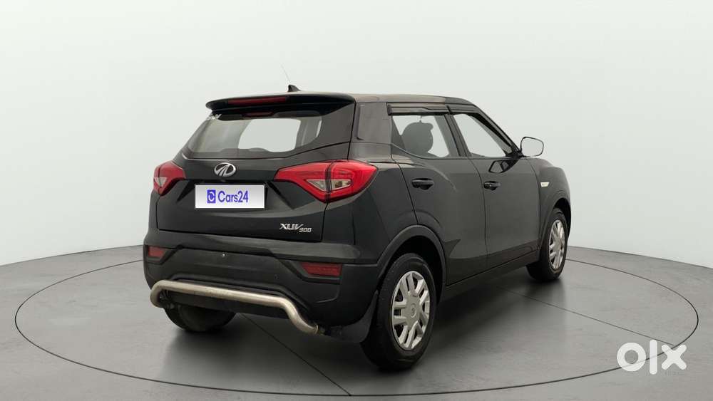 Mahindra Xuv300 W4, 2021, Petrol