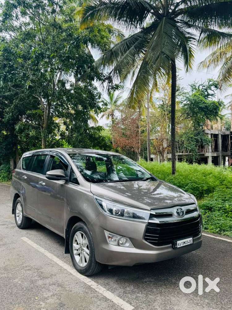 Toyota Innova Crysta 2.8 Gx At, 2017, Diesel