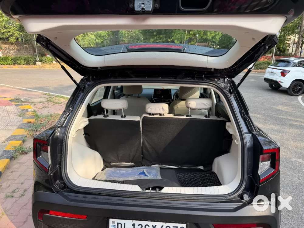 Mahindra Xuv 3xo Ax5l 1.2 Petrol At, 2024, Petrol