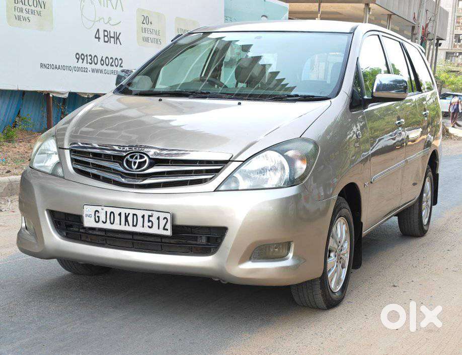 Toyota Innova 2.5 Vx 8 Str Bs-iii, 2010, Diesel