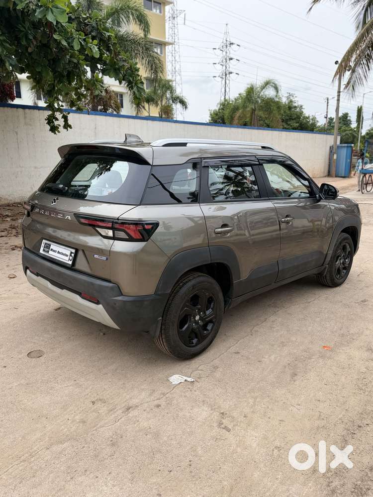Maruti Suzuki Brezza 1.5 Vxi At Smart Hybrid, 2025, Petrol