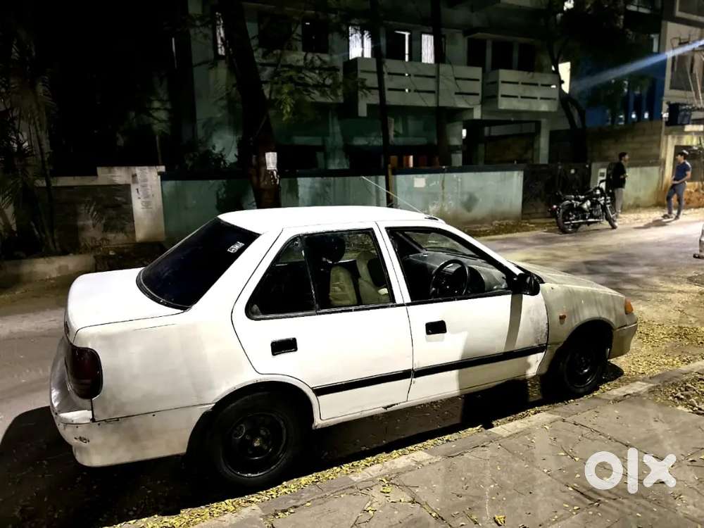 Maruti Suzuki Esteem 2004