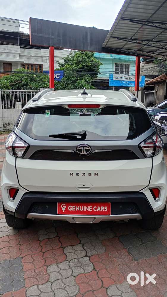 Tata Nexon 1.2 Revotron Xza Plus, 2020, Petrol