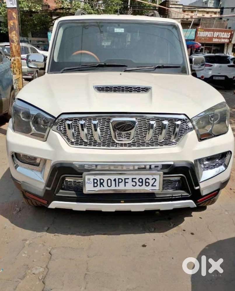Mahindra Scorpio S8, 2015, Diesel