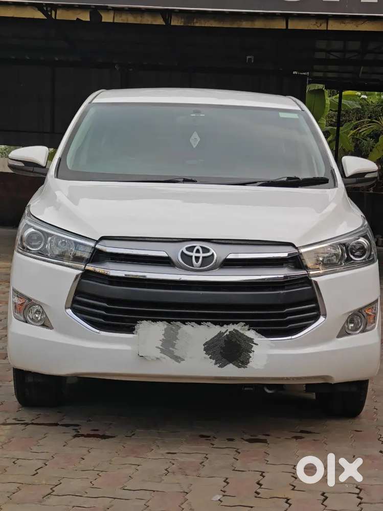 Toyota Innova Crysta 2017 Diesel Well Maintained