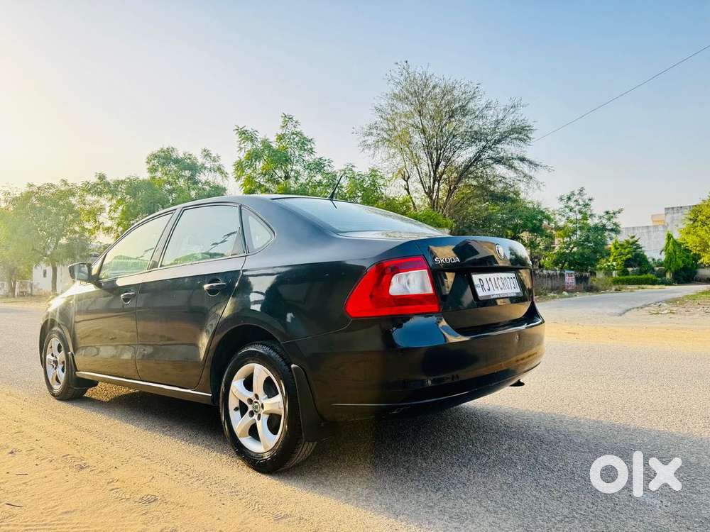 Skoda Rapid Elegance 1.6 Tdi Cr Manual, 2012, Diesel
