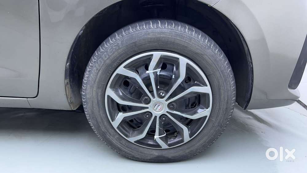 Maruti Suzuki Ertiga Vxi At, 2021, Petrol