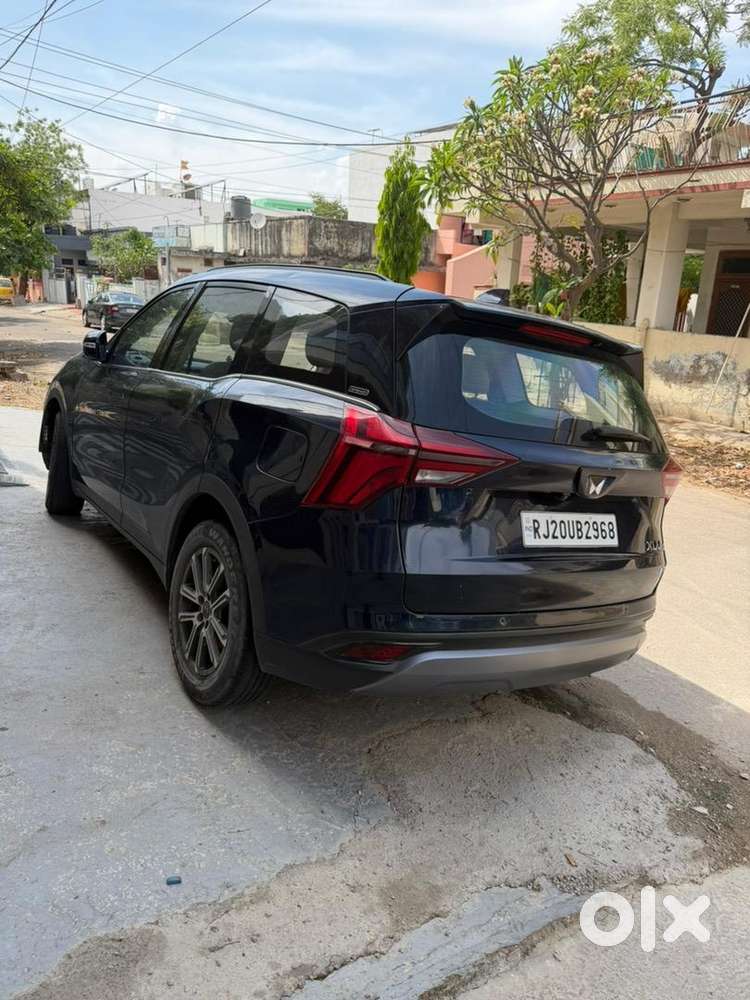 Mahindra Xuv700 2022 Petrol 27000 Km Driven