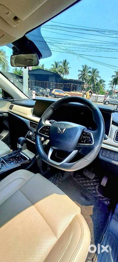 Mahindra Xuv700 2.2 Ax 7 Diesel At Luxury Pack Str, 2023, Diesel