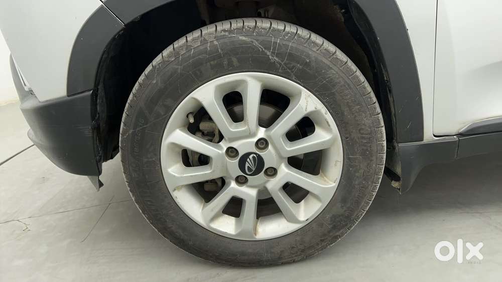 Mahindra Kuv 100 2016-2017 Mfalcon G80 K8 Dual Tone, 2017, Petrol