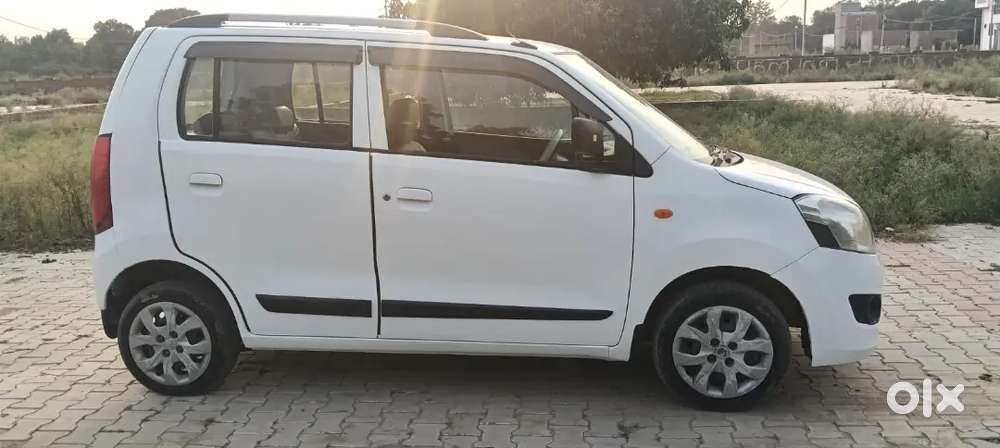 Maruti Suzuki Wagon R 2017 Cng & Hybrids 900000 Km Driven