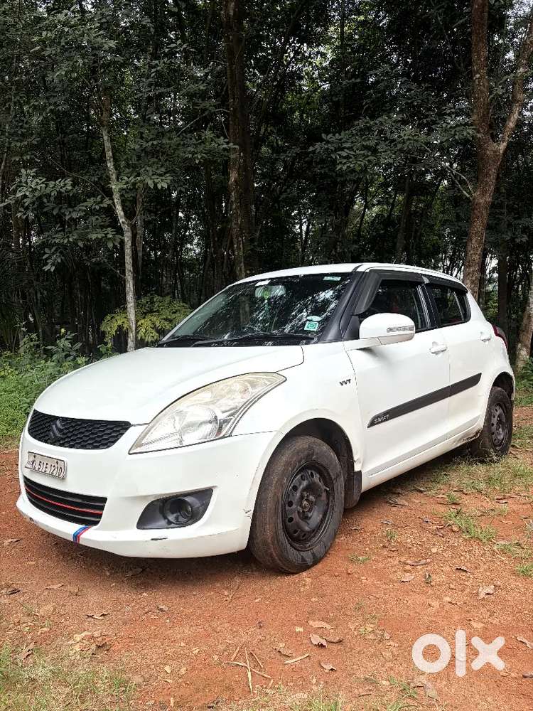 Maruti Suzuki Swift Vxi Petrol 2013