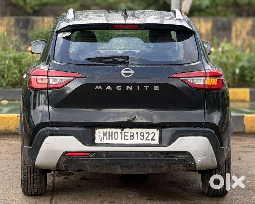 Nissan Magnite 1.0 Xv Premium, 2022, Petrol